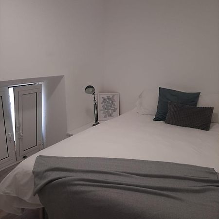 Tia Anica House I - Apartment With Terrace In Central Fuseta Beach Village Ngoại thất bức ảnh